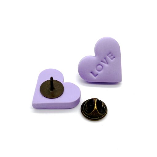 Pin „LOVE“ inkl. Macaron Schmucketui – Bild 2