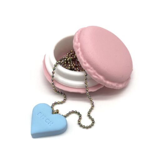 Halskette „BITCH“ inkl. Macaron Schmucketui