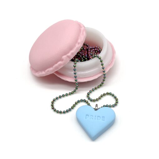 Halskette „PRIDE“ inkl. Macaron Schmucketui