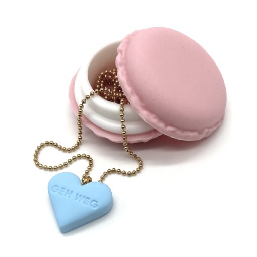 Halskette „GEH WEG“ inkl. Macaron Schmucketui