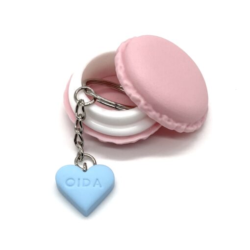 Schlüsselanhänger „OIDA“ inkl. Macaron Schmucketui