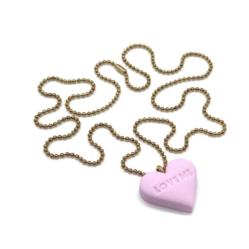 Halskette "LOVE ME“ inkl. Macaron Schmucketui – Bild 2